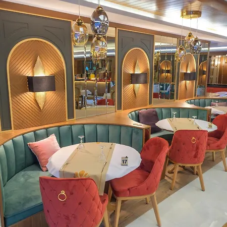 Elysium Deluxe 酒店