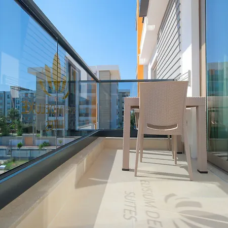 Elysium Deluxe Hotel *