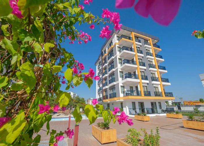 Elysium Deluxe Hotel *