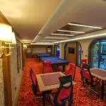 Elysium Deluxe Hotel *