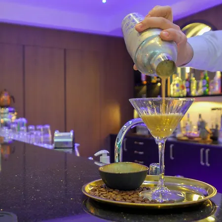 Elysium Deluxe Hotel