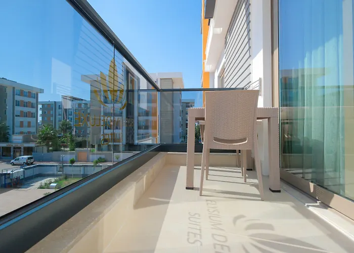 Elysium Deluxe Hotel *